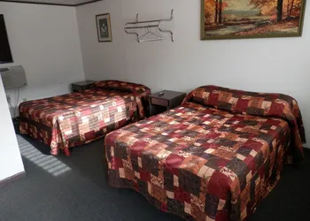 Trail Motel hotel thumbnail 6