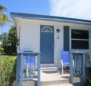 Tropical Winds Motel & Cottages hotel detail image 3