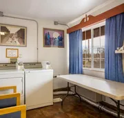 Sandia Peak Inn Old Town ABQ, a Howard Johnson by Wyndham hotel detail image 7