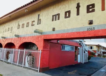 Long Beach Motel hotel thumbnail 2