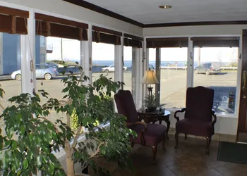 Uptown Inn hotel thumbnail 5