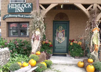 Hemlock Inn hotel thumbnail 8