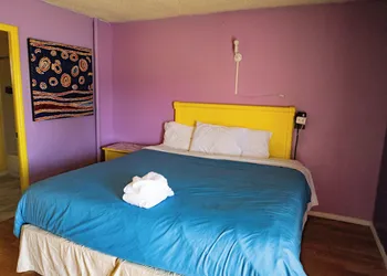 9 Palms Inn hotel thumbnail 7