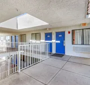 Motel 6 Phoenix, AZ - West hotel detail image 5