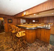Log Cabin Lodge & Suites hotel detail image 4