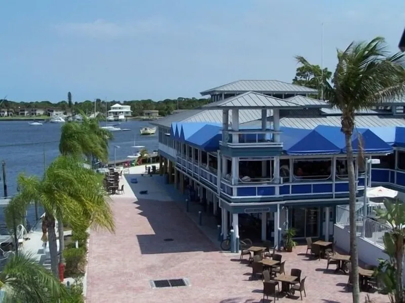 Pirate's Cove Resort & Marina hotel detail image 2