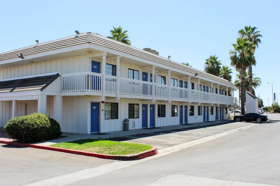 Motel 6 Coalinga, CA - East hotel detail image 2