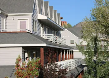 Absaroka Lodge hotel thumbnail 3