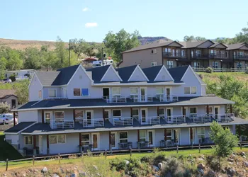 Absaroka Lodge hotel thumbnail 4
