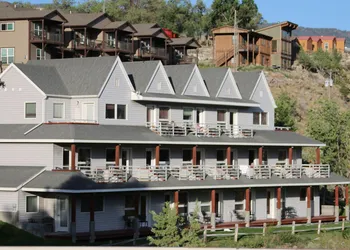Absaroka Lodge hotel thumbnail 6