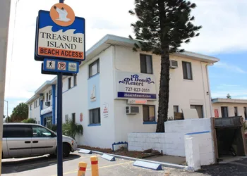 iBeach Resort hotel thumbnail 2