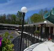 Amber's Inn & Suites hotel detail image 7