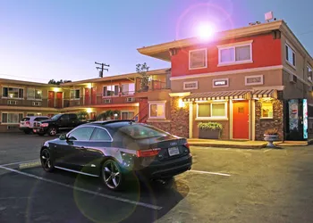 Friendly Hills Inn - Whittier, Los Angeles hotel thumbnail 2