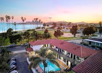 Blue Sands Inn, A Kirkwood Collection Hotel hotel thumbnail 3