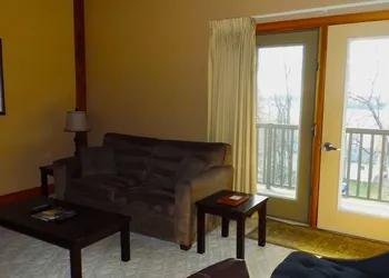 Timberland Inn hotel thumbnail 7