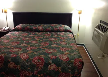 Budget Inn hotel thumbnail 7