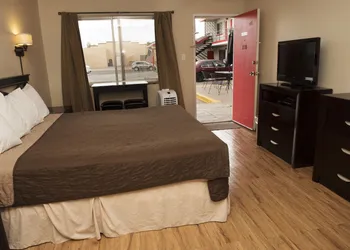 Travel Inn hotel thumbnail 7