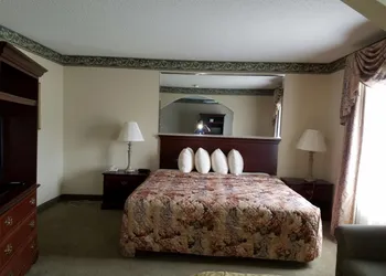 American Inn & Suites - High Point NC hotel thumbnail 6