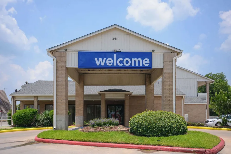 Motel 6 Baytown, TX - Baytown East hotel detail image 2