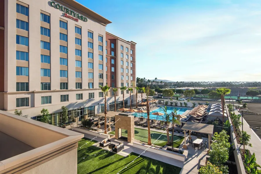 Courtyard Irvine Spectrum hotel detail image 2