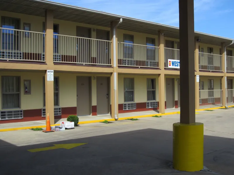 First Western Inn hotel detail image 2