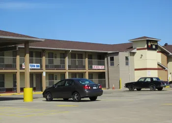 First Western Inn hotel thumbnail 4