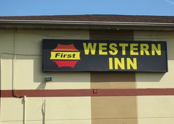 First Western Inn hotel thumbnail 5