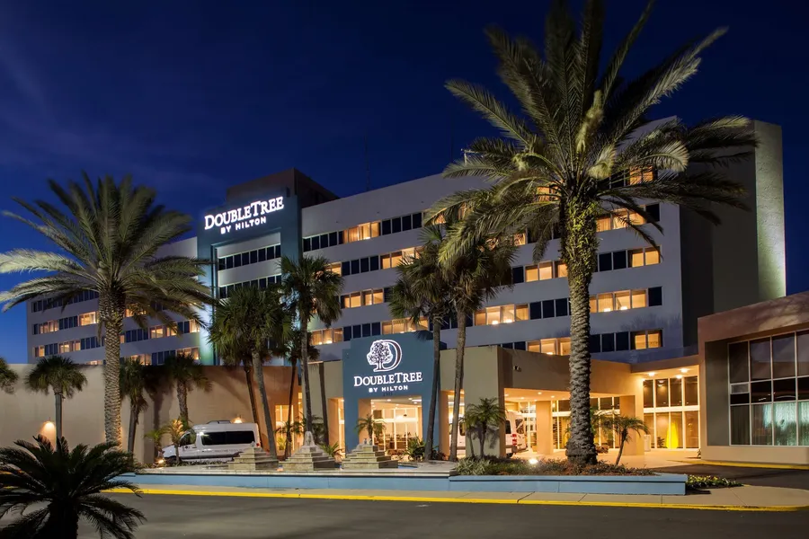 DoubleTree by Hilton Hotel Jacksonville Airport hotel detail image 2