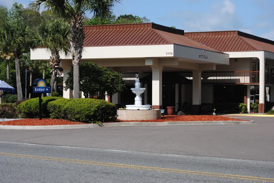 Days Inn by Wyndham Jacksonville Airport hotel detail image 2