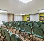 Comfort Inn & Suites St. Pete - Clearwater International Airport hotel detail image 4
