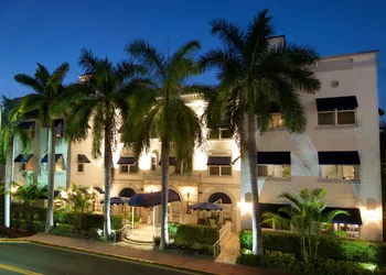 Blue Moon Hotel hotel thumbnail 2