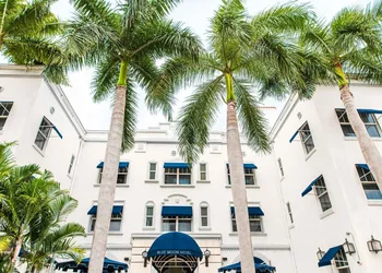 Blue Moon Hotel hotel thumbnail 3