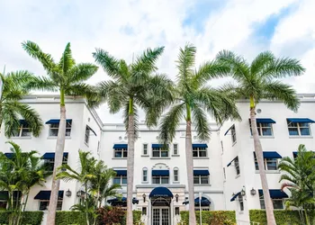 Blue Moon Hotel hotel thumbnail 4