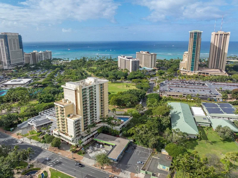Luana Waikiki Hotel & Suites hotel detail image 2