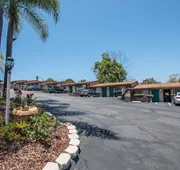 Rodeway Inn Fallbrook Downtown hotel detail image 3