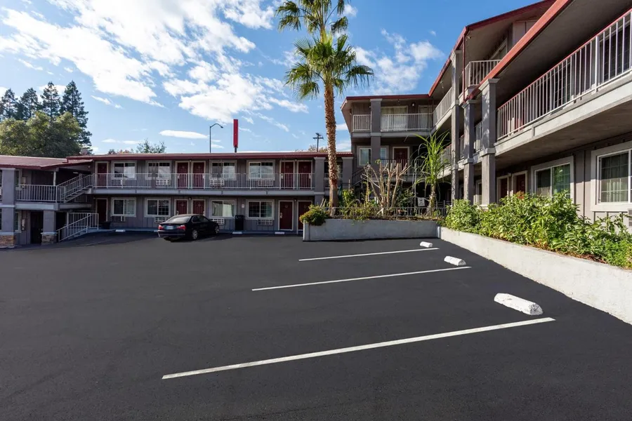 Red Roof Inn Redding hotel detail image 6