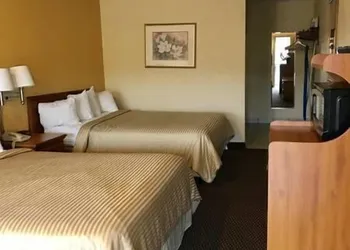 Coachman's Inn hotel thumbnail 6