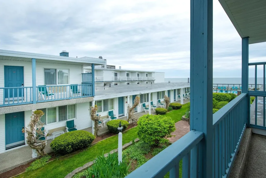 Blue Water Resort hotel detail image 6