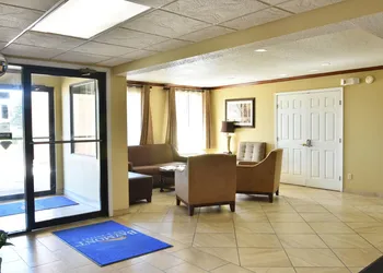 Baymont by Wyndham Robinson hotel thumbnail 6