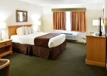 Baymont by Wyndham Robinson hotel thumbnail 7
