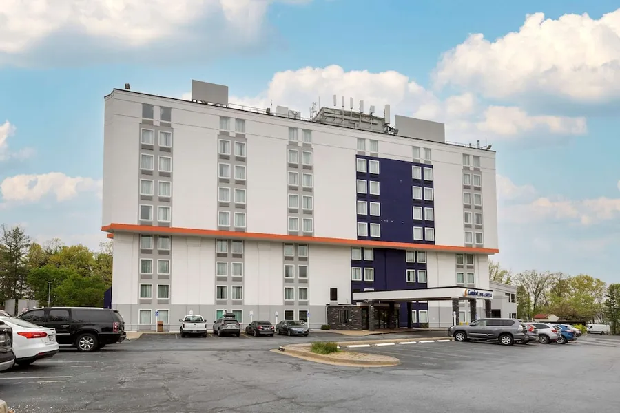 Comfort Inn & Suites Alexandria West hotel detail image 2