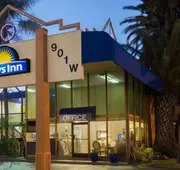 Days Inn by Wyndham Los Angeles LAX Airport/Stadium Area hotel detail image 4