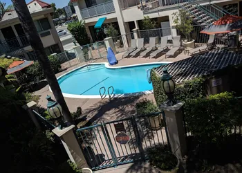 Tarzana Inn hotel thumbnail 3