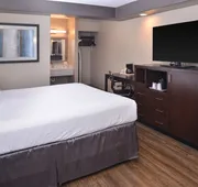 Tarzana Inn hotel detail image 4