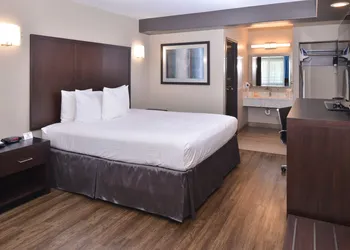 Tarzana Inn hotel thumbnail 6