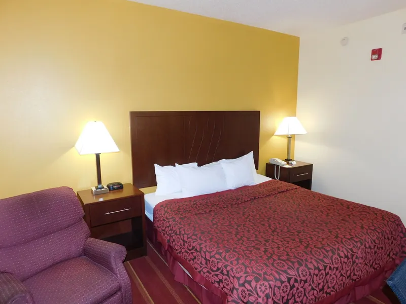 Days Inn by Wyndham Walcott Davenport hotel detail image 6