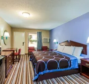 Super 8 by Wyndham Mt. Pleasant TX hotel detail image 7