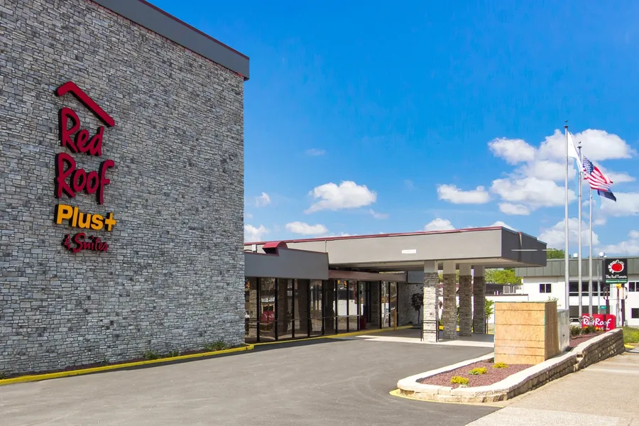 Red Roof Inn PLUS+ & Suites Erie hotel detail image 2