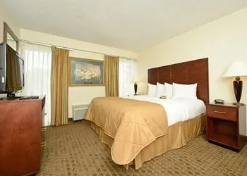 Quality Inn & Suites Near Fort Sam Houston hotel thumbnail 7