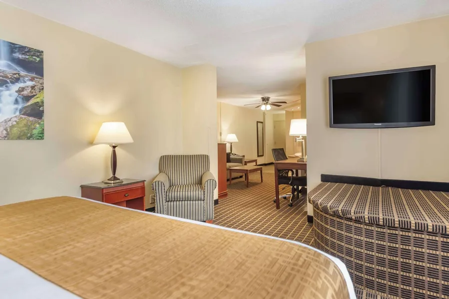 Best Western Plus Bridgeport Inn hotel detail image 6